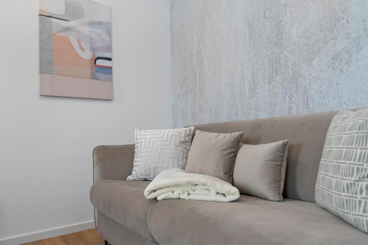 Anytime - Rohrbach Apartments Friedrichshafen Bagian luar foto