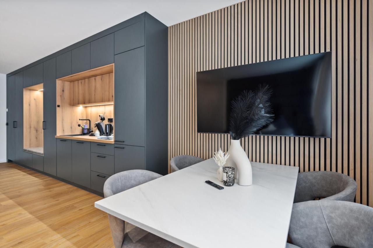Anytime - Rohrbach Apartments Friedrichshafen Bagian luar foto