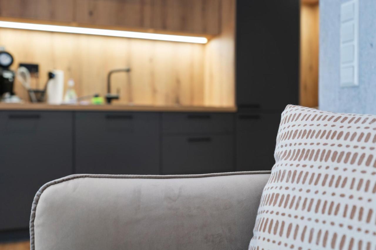 Anytime - Rohrbach Apartments Friedrichshafen Bagian luar foto