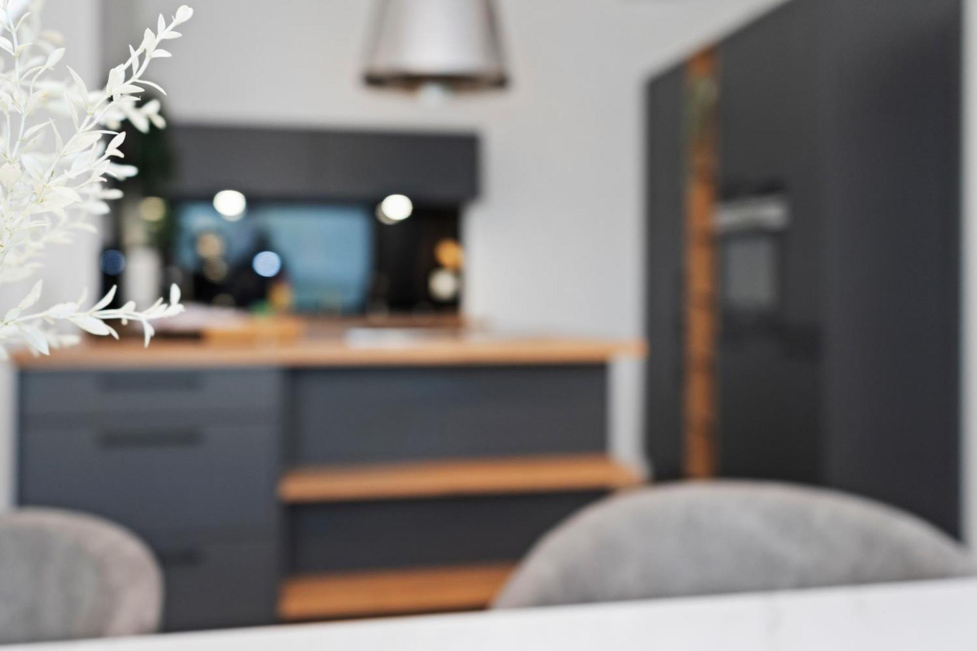 Anytime - Rohrbach Apartments Friedrichshafen Ruang foto