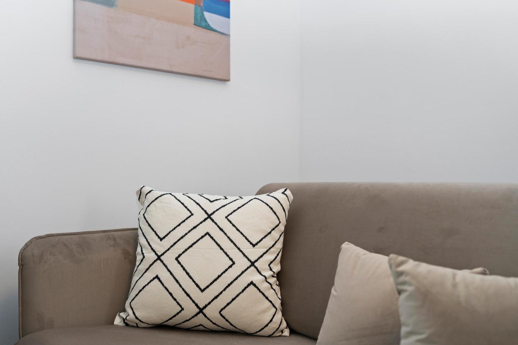 Anytime - Rohrbach Apartments Friedrichshafen Ruang foto