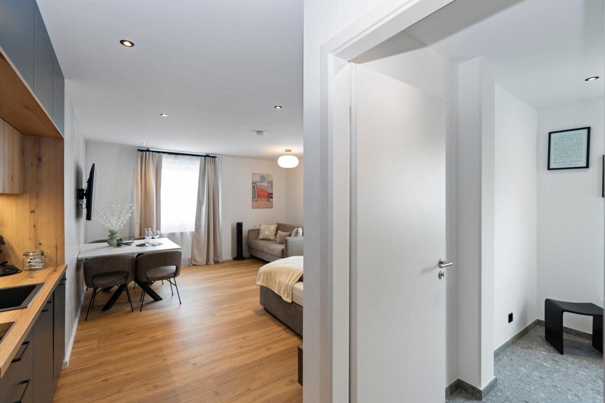 Anytime - Rohrbach Apartments Friedrichshafen Ruang foto